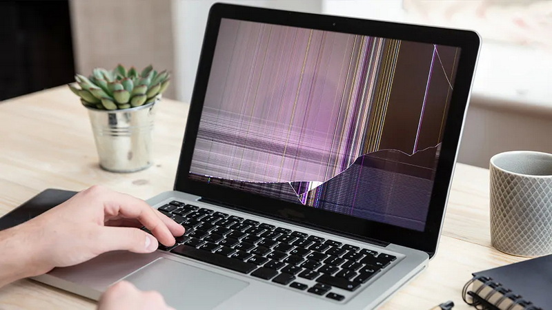Cracked laptop screen repair Cracked laptop screen repair