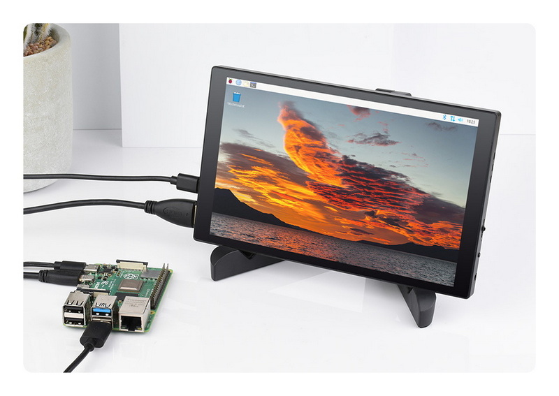8HP CAPLCD Monitor details