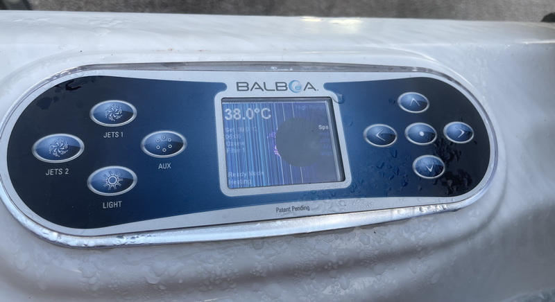 Topside Control Jacuzzi3
