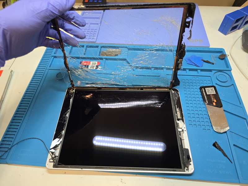 Fix Time For Cracked LCD Screen