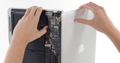 Kabel atau Konektor Layar Rusak