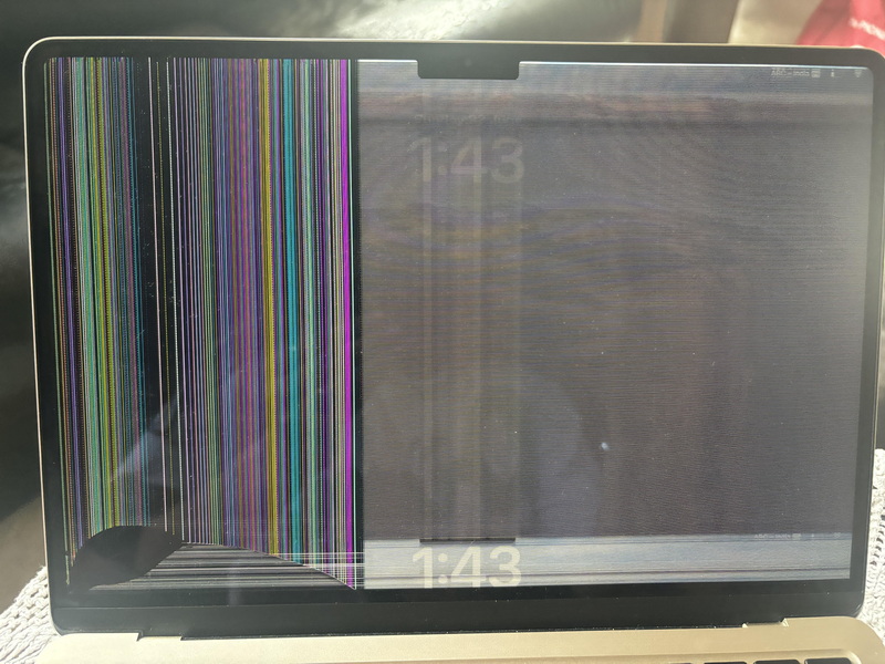 screen cracked from within no impact outside